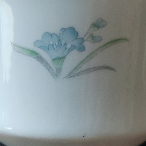 Vintage Pastel Flower Cream and Sugar Set - Picture 5 of 6